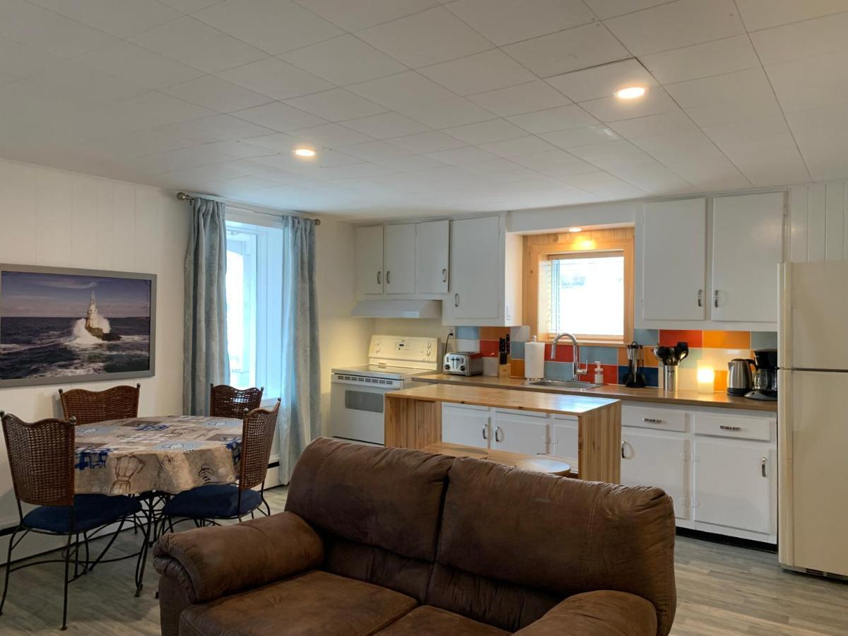 Appartement Chez Leon Grandes-Bergeronnes Zewnętrze zdjęcie