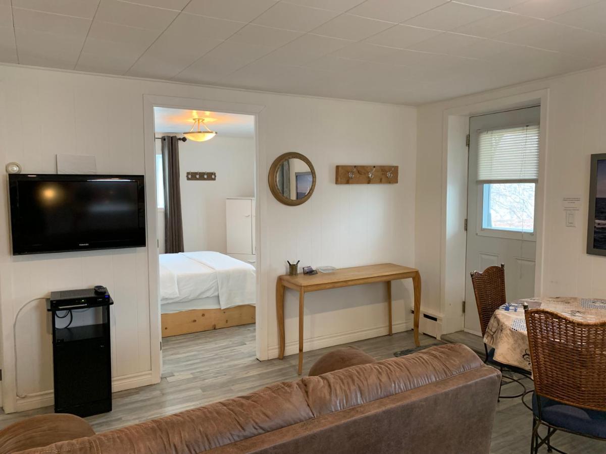 Appartement Chez Leon Grandes-Bergeronnes Zewnętrze zdjęcie
